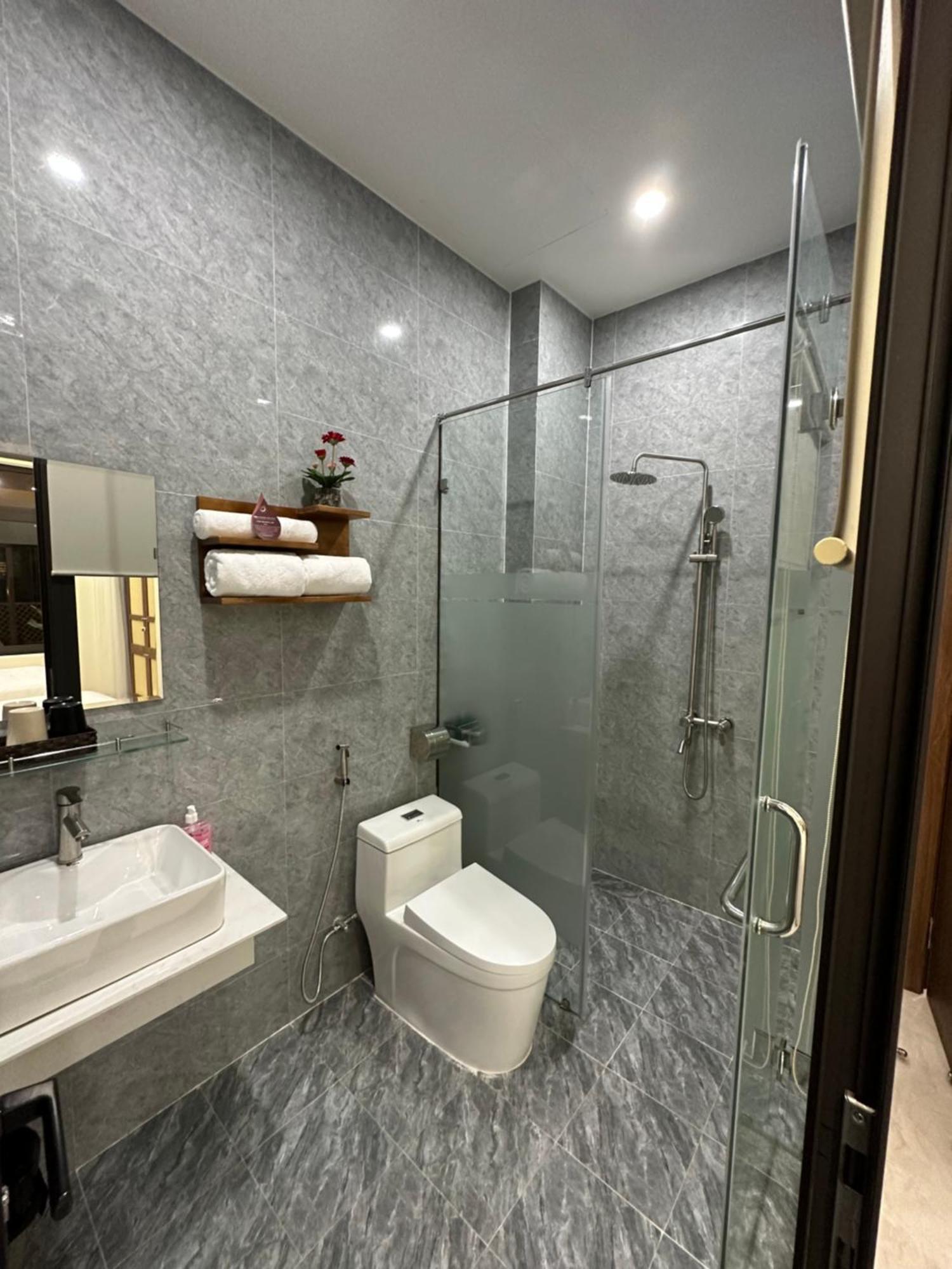 Lena Homestay & Villa Dong Hoi Exterior photo